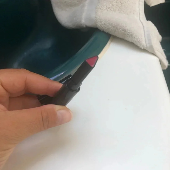 NIB LAURA GELLER FUCHSIA SPRITZ SHINE STICK LIPSTICK - Picture 3 of 4